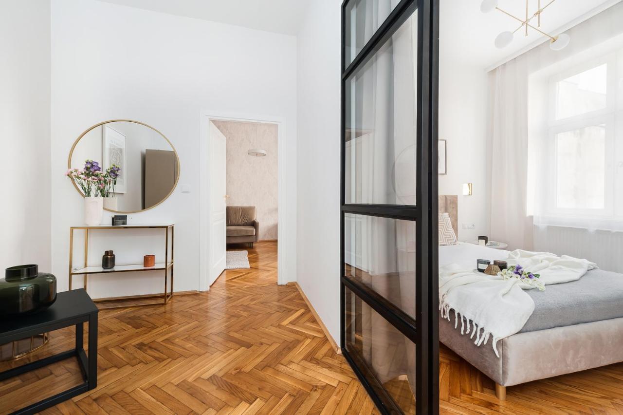 Crystal House - Loftaffair Collection Apartment Krakow Luaran gambar